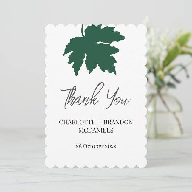Green Autumn Maple Leaf Wedding Vielen Dank Dankeskarte (Stehend Vorderseite)