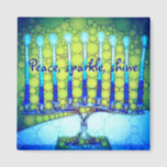 Green Blue Hanukkah Menorah Peace Sparkle Shine Magnet<br><div class="desc">"Frieden, funkeln, leuchten." Ein nahes Foto einer leuchtenden, farbenfrohen, blauen und grünen künstlerischen Menorah hilft Ihnen, den Urlaub von Hanukkah stilvoll zu gestalten. Genießen Sie die Wärme und Freude der Ferienzeit, wenn Sie diesen bunten Hanukkah-Magneten verwenden. Passende Karten, Porto, Aufkleber, Kissen, Haushaltswaren, Tasche und andere Produkte sind auch in meiner...</div>