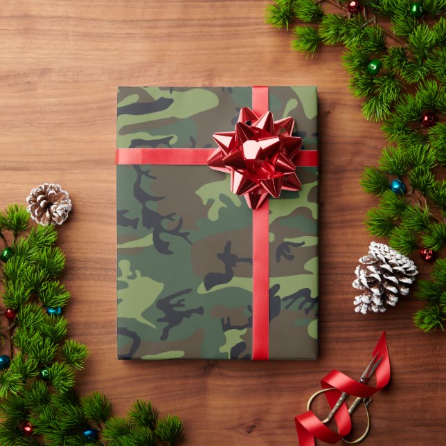 Green Camouflage Pattern, militärisches Muster, Ar Geschenkpapier (Feiertagsgeschenk)