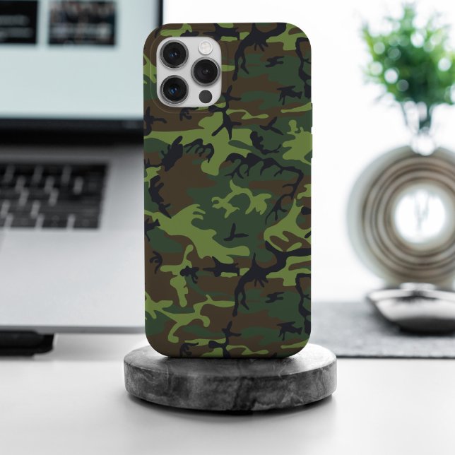 Green Camouflage Pattern, militärisches Muster, Ar iPhone 15 Pro Max Hülle (Von Creator hochgeladen)