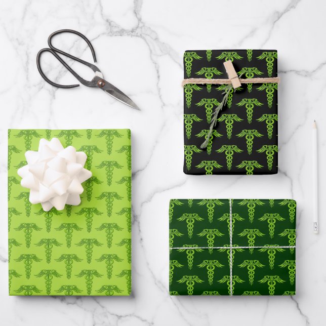 Green Celtic Knot Caduceus Geschenkpapier Set (Vorderseite)