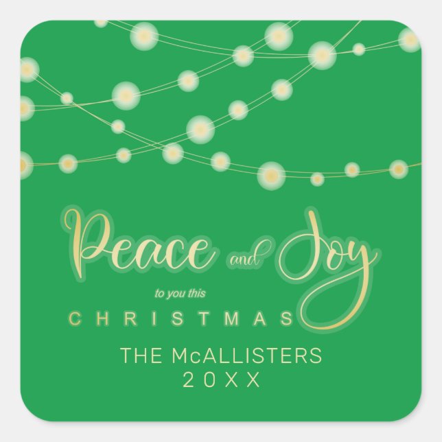 Green Christmas Lights Peace Joy Whimsical Script Quadratischer Aufkleber (Vorderseite)