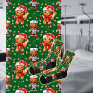 Green Christmas Nurse Whimsical Gingerbread Man Socken
