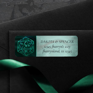 Green D20   Fantasy Tabletop Würfel Address