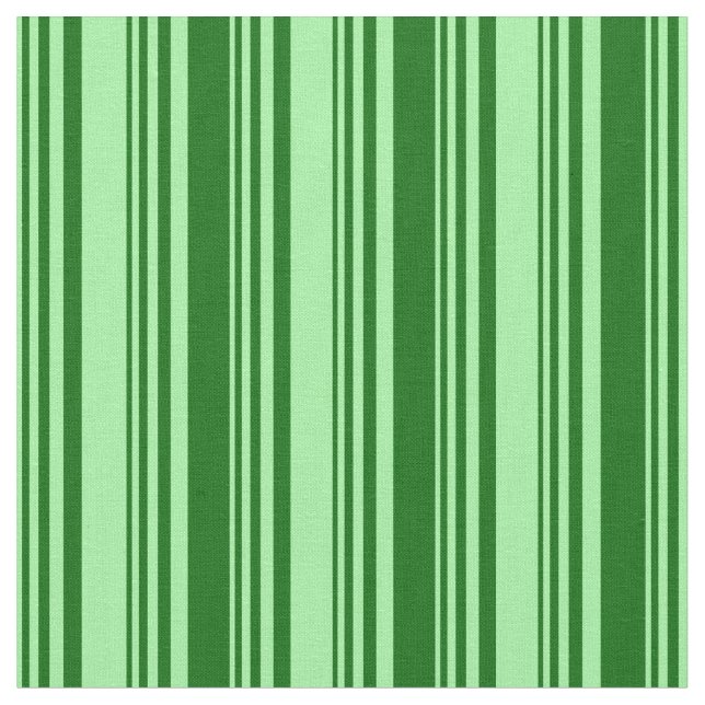 Green & Dark Green Lines/Stripmuster Stoff (Nahaufnahme)
