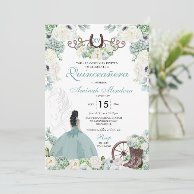 Green Floral Cowgirl Horseshoe Western Quinceañera Einladung (Stehend Vorderseite)