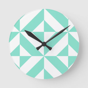 Green Geometric Deko Cube Muster Runde Wanduhr