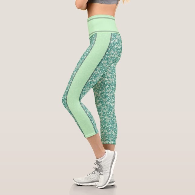 Green Glitzer Capri Leggings (Links)