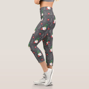 Green Gnome Christmas Tree Ornaments Muster Capri Leggings
