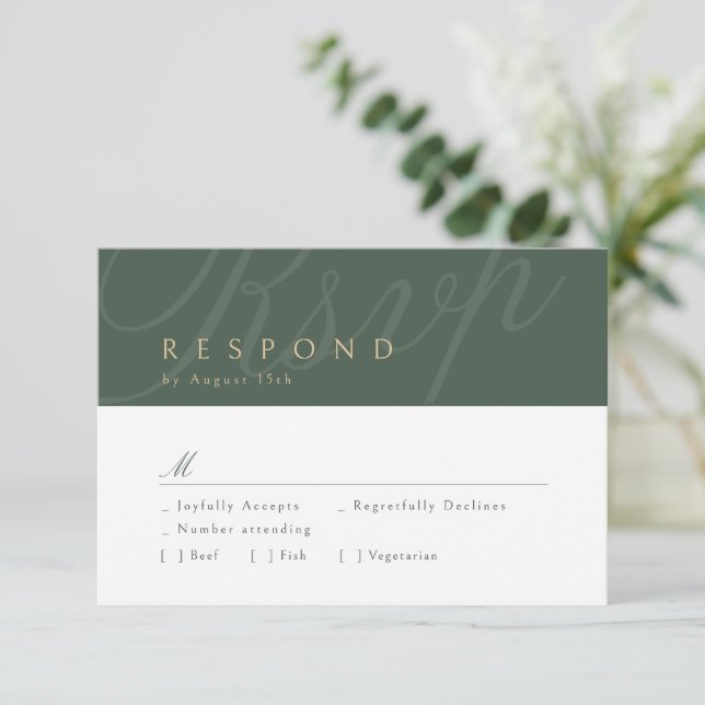 Green & Gold Classic Calligraphy Wedding RSVP Karte (Stehend Vorderseite)