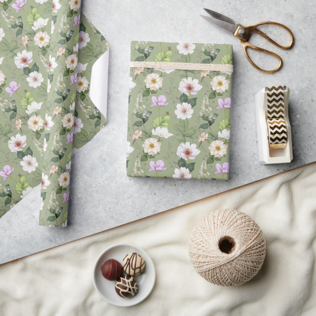 Green Gold Floral Elegante Moderne Geschenkpapier (Kunsthandwerk)