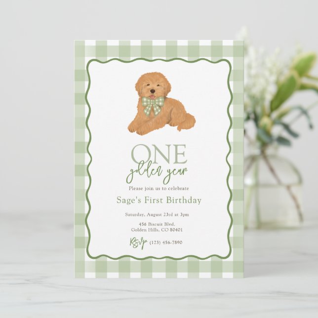 Green Goldendoodle Golden Year First Birthday Einladung (Stehend Vorderseite)