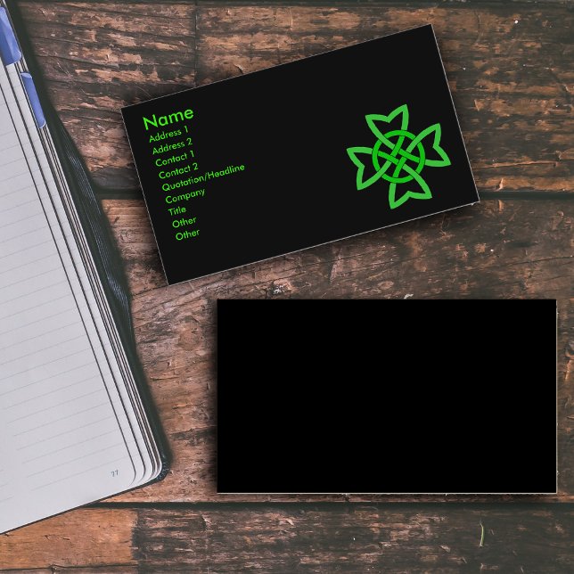 Green Irish Celtic Knot Visitenkarte (Bright green Irish Celtic knot on black on business cards.)