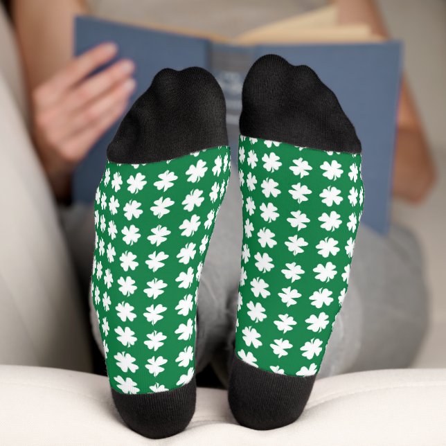 Green Kleeblatt Pattern St. Patrick's Day Socken (Unterseite)