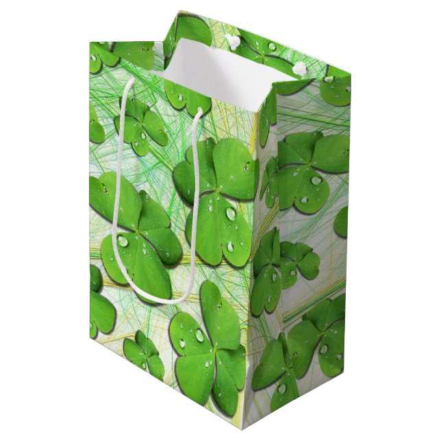 Green Kleeblatt St Patrick's iPhone 5 Case-Mate Mittlere Geschenktüte (Vorderseite Schrägansicht)