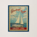 Green Lake Jigsaw Puzzle Sailboat Retro Wisconsin<br><div class="desc">Dieses Greetings From Green Lake Wisconsin Vintage Reise nautische Design verfügt über ein Boot auf dem Wasser mit Möwen und einen blauen Himmel gefüllt mit prächtigen puffigen weißen Wolken.</div>