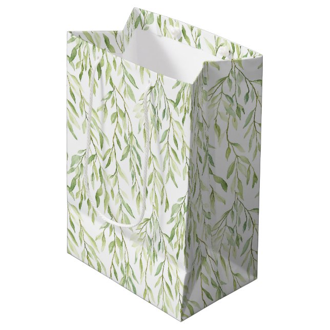 Green Leaves Chic Birthday Mittlere Geschenktüte (Vorderseite Schrägansicht)