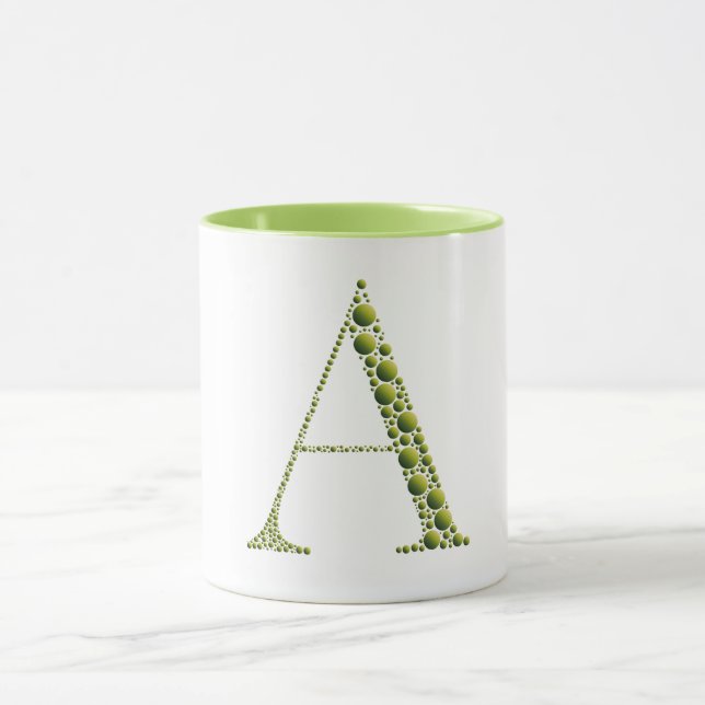 Green Letter A Mug – Minimal Gradient MonogramGift Tasse (Zentrum)