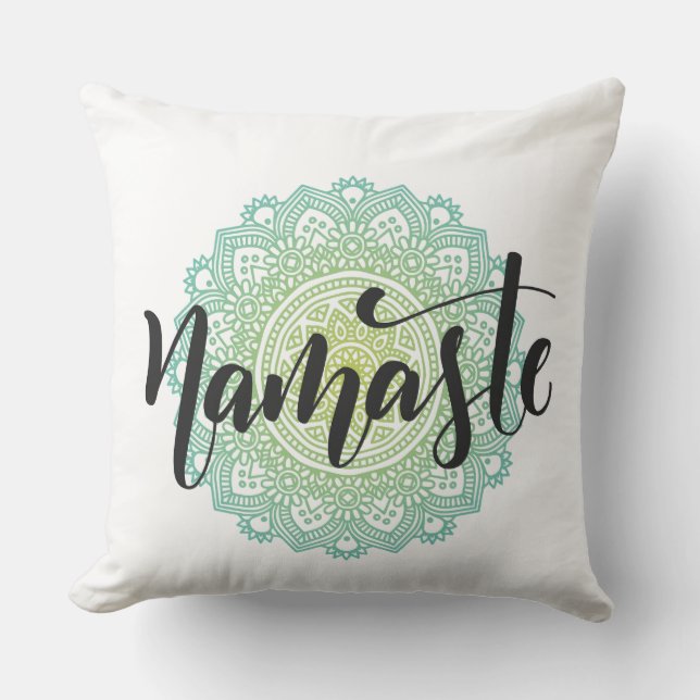Green Mandala Namaste Pillow Kissen (Vorderseite)
