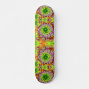 Green Mit Augen Fraktal Skateboard
