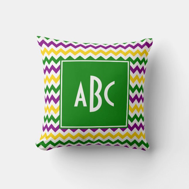Green Mit Monogramm Mardi Gras Zigzag Kissen (Vorderseite)