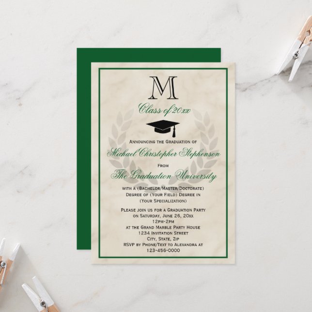 Green Monogram Wreath Classic Uni-Abschluss Einladung (Vorderseite/Rückseite Beispiel)
