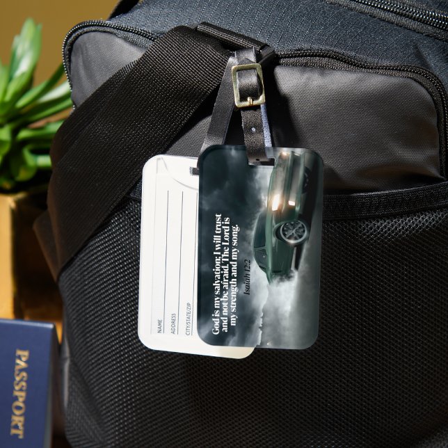 Green Muscle Car Burnout mit Isaiah 12:2 Verse Gepäckanhänger (Von Creator hochgeladen)