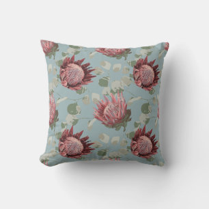 Green & Pink Protea auf französisch blauen Kissen