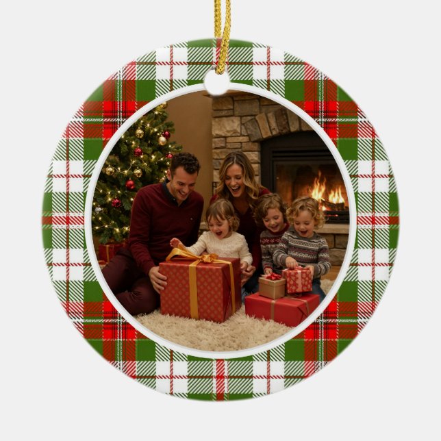 Green Plaid Family Christmas Keramik Ornament (Vorne)