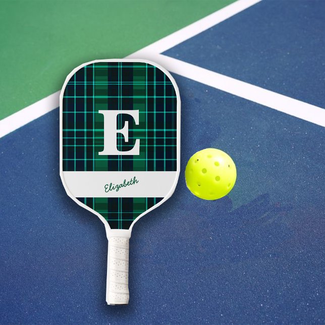 Green Plaid Spaß Sporty Custom Monogram & Name Pickleball Schläger (Von Creator hochgeladen)
