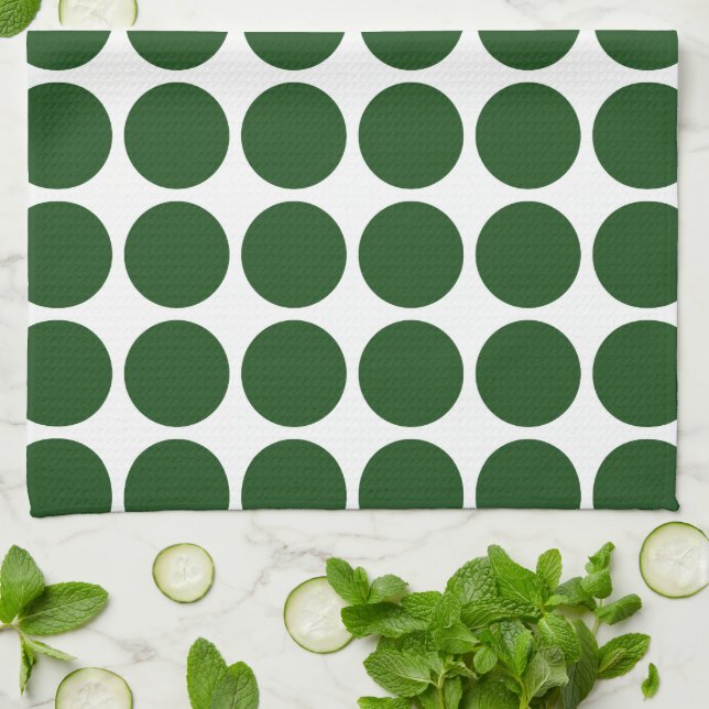Green Polka Dots on White Geschirrtuch (Gefaltet)
