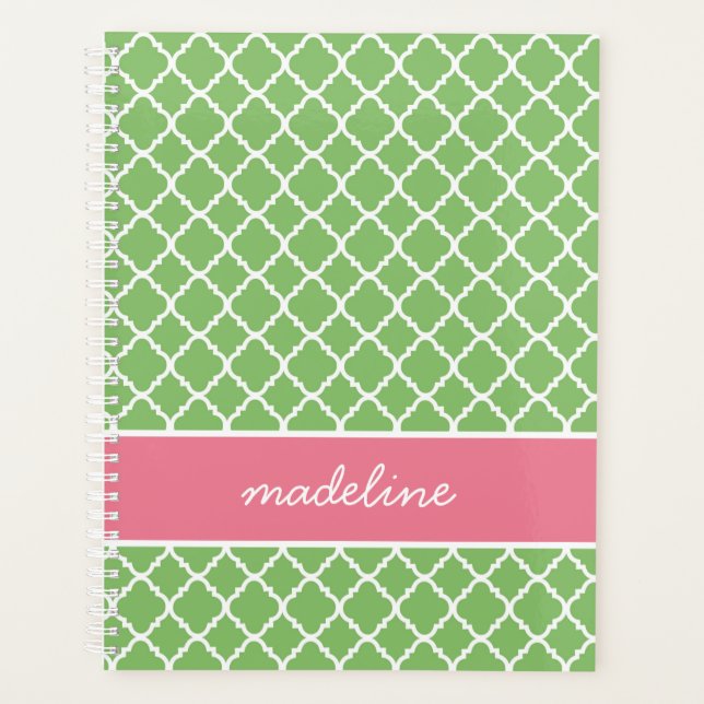 Green Quatrefoil | Rosa und grüne Preppy Plane Planer (Vorderseite)