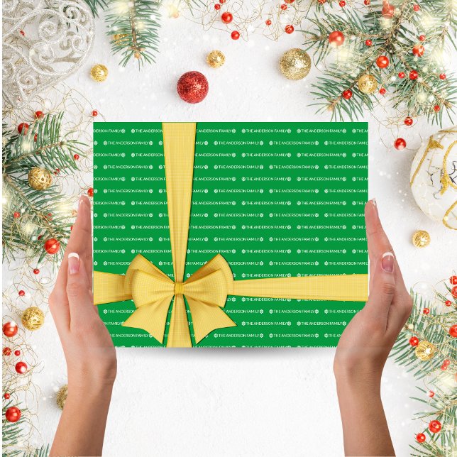 Green Repetier Name Muster Snowflakes Weihnachten Geschenkpapier Set (Elegant Green and White Personalized Name Repeating Pattern Snowman Christmas Gift Wrapper)