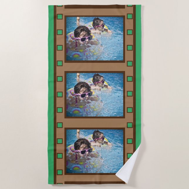 Green Retro Film Strip Foto Badetuch (Vorderseite)