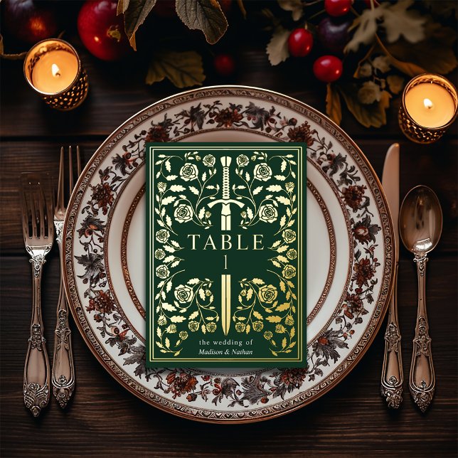 Green Royal Medieval Sword Wedding Table Card Folieneinladung (Von Creator hochgeladen)
