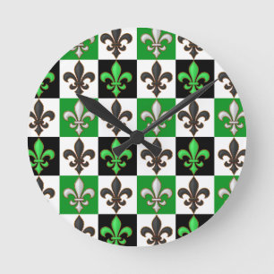 Green Schwarz-weiß Checkered Fleur-de-lis-Design Runde Wanduhr