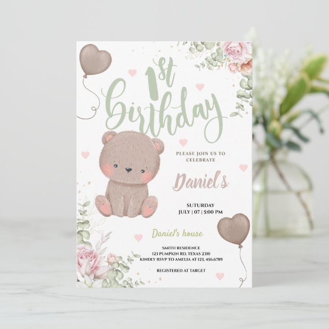 Green Teddy Bear First Birthday Invitation Card (Debout devant)