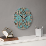 Green Türkise Brown Angesagt Bohemisch Bali Art Mo Große Wanduhr<br><div class="desc">Schönes zeitgenössisches karamellbraunes und türkisblaues Mosaikmuster. Dekoratives Motiv, das auf einer Vielzahl von stilvollen Produkten und passenden Dekorakzenten und Accessoires von Zuhause erhältlich ist. Ein originelles Design für die Innendekorateure oder für diejenigen, die Liebe für ihr Elternschlafzimmer, Kinderzimmer, Wohn- oder Familienzimmer, Frauenhöhle oder -schuppen, Uni-Studentenwohnheim, Condo, Studio oder Appartement mit...</div>