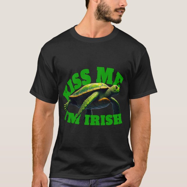 Green Turtle - Kiss Me I'm Irish T-Shirt (Vorderseite)