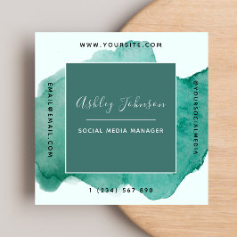 Green Watercolor Trendy Social Media QR Code Bold Quadratische Visitenkarte