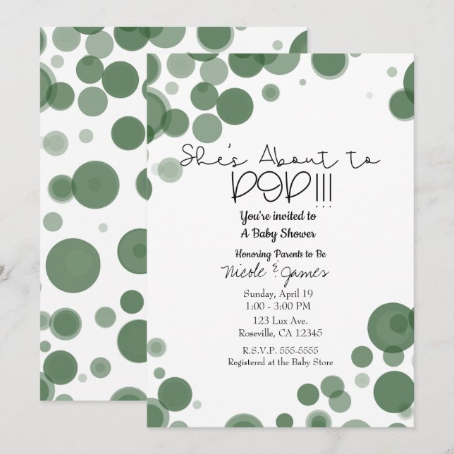 Green & White Polka Dot Bubbles Sie ist im Begriff Einladung (Vorne/Hinten)