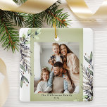Green Winter Foliage Foto Weihnachten Keramikornament<br><div class="desc">Dieses Foto Weihnachtsschmuck hat gedämpftes grünes Aquarell-Wintergrün. Dieses elegante Weihnachtsschmuck wird mit Ihrem Foto persönlich gestaltet.</div>