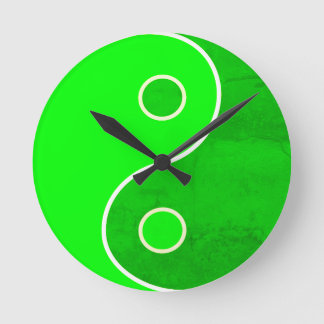 Green Yin Yang Art Runde Wanduhr
