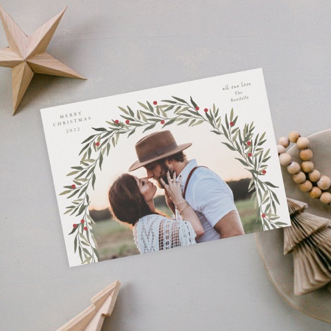 Greenery Arch Modernes Script Foto Weihnachten (Elegant greenery arch photo christmas holiday cards.)