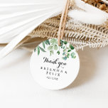 Greenery Eucalyptus Vielen Dank Gastgeschenk Hochz Runder Aufkleber<br><div class="desc">Diese moderne Kalligraphie danke Ihnen Gastgeschenk Hochzeit klassischen Rundaufkleber ist perfekt für eine rustikale Hochzeit. Das einfache und elegante Design zeichnet sich durch klassische und extravagante Schriftzeichen in Schwarz und Weiß aus. Machen Sie den Aufkleber mit Ihren eigenen Namen, der Veranstaltung (falls zutreffend) und dem Datum versehen. Diese Aufkleber können...</div>