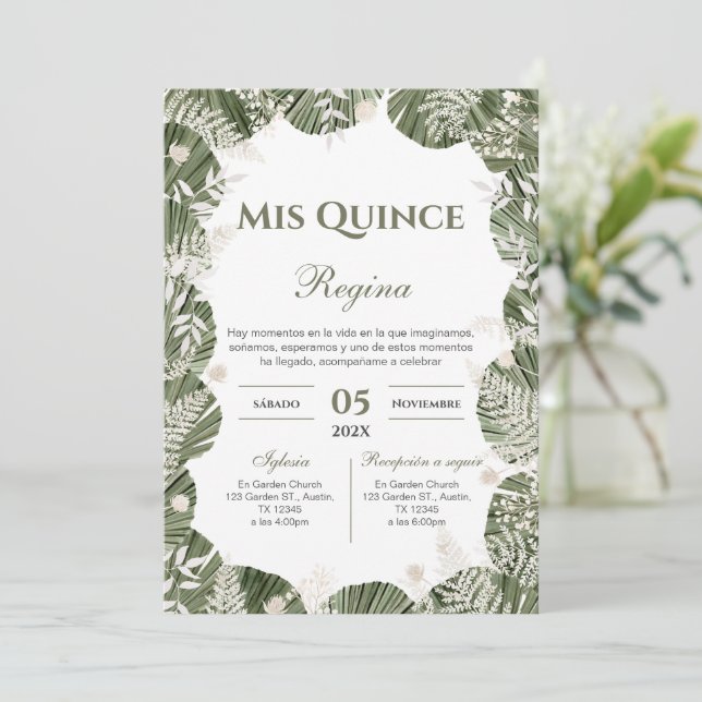 Greenery Floral Quinceañera Spanish  Einladung (Stehend Vorderseite)