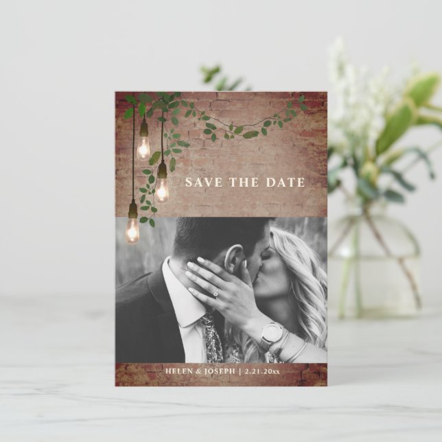Greenery Garland Lightbulb Brick Wedding Save The Date (Stehend Vorderseite)