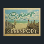 Greenport Postcard Beach Vintage Travel Postcard Postkarte<br><div class="desc">Dieses Greetings From Greenport Vintage Postcard Design verfügt über einen Sandstrand mit einem schönen türkisfarbenen Ozean und über dem Meer,  einem blauen Himmel mit billigen weißen Wolken. Im Vintage Reisen Stil.</div>