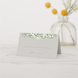 Greige Snowberry+Eukalyptus Winter Wedding geklapp Platzkarte