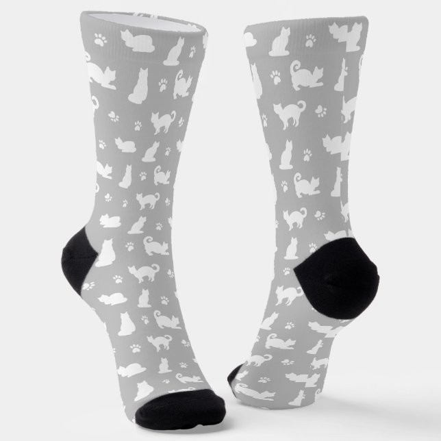 Grey Cats and Paw Prints Pattern Socken (Gewinkelt)